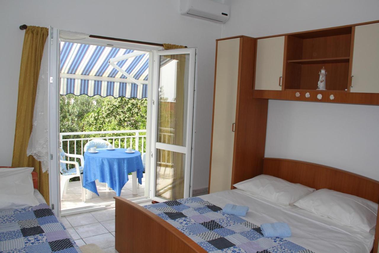 Apartmani Anitas กราดัซ ภายนอก รูปภาพ