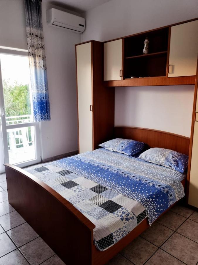 Apartmani Anitas กราดัซ ภายนอก รูปภาพ