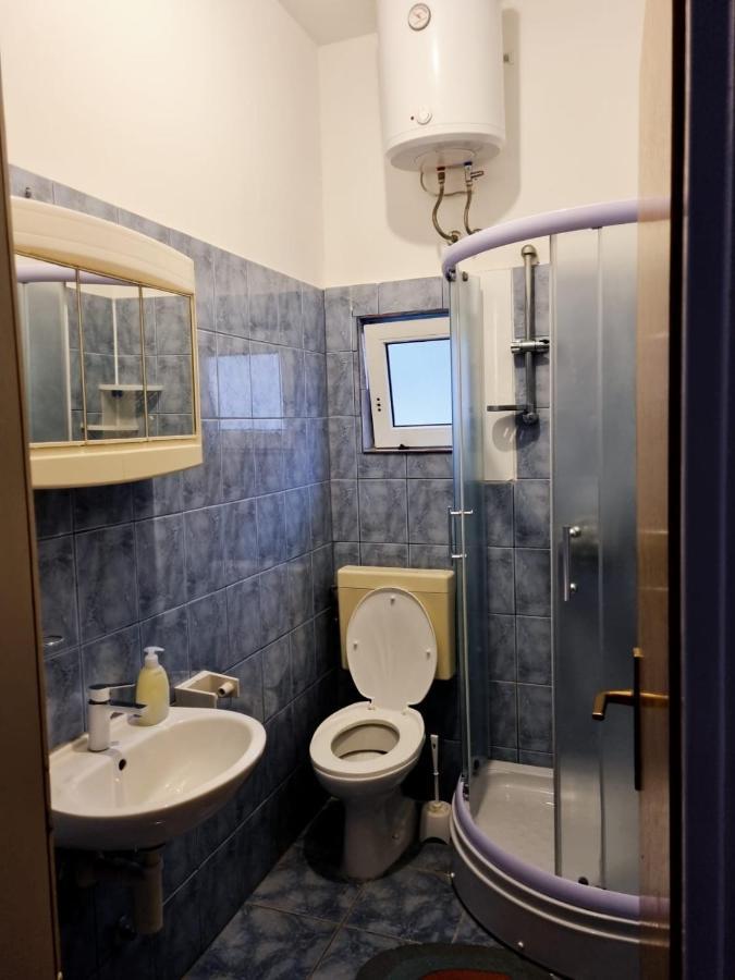Apartmani Anitas กราดัซ ภายนอก รูปภาพ